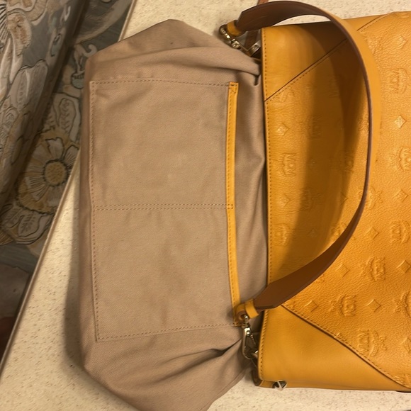 MCM Hobo Bag, Golden Mango - Picture 16 of 16